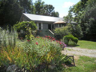 1048 Dogwood Valley Rd, Kingston, TN 37763-5502