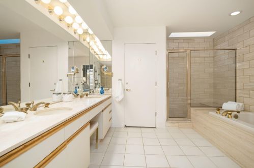 233 Kavenish Dr, Rancho Mirage, CA 92270-3228