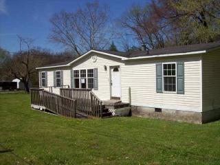 7403 Moses Rd, Hixson, TN 37343-2136