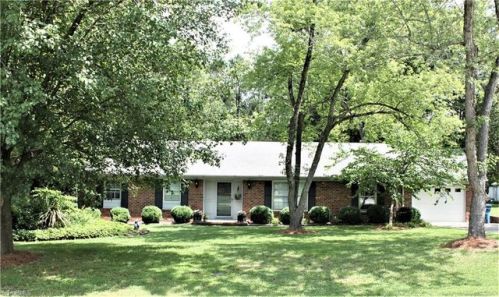 4505 Eldorado Dr, Greensboro, NC 27406-9307