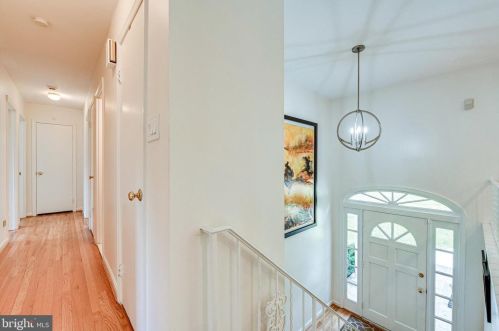 328 River Bend Rd, Great Falls VA  22066-4140 exterior