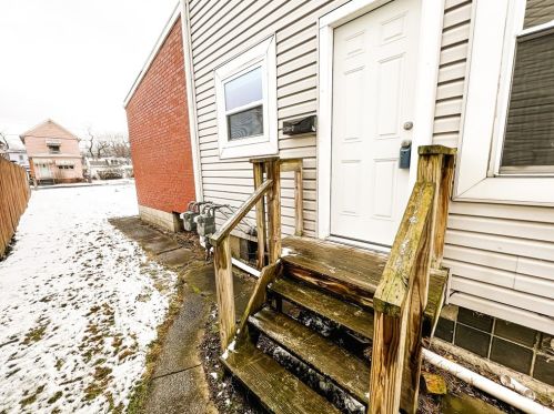 330 12th Ave, New Brighton, PA 15066-1445