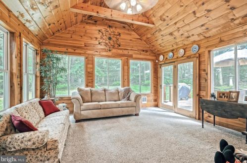 315 Bacon Rd, Red Lion PA  17356-8887 exterior