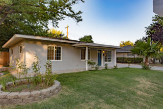 5301 Esmeralda St, Sacramento, CA 95820-6547