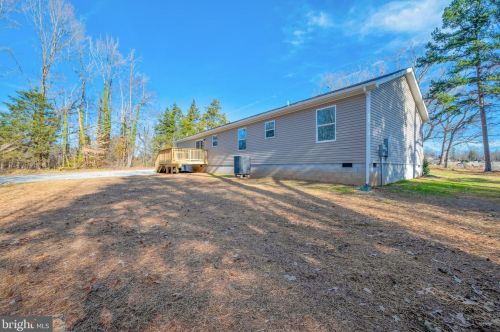 8940 Virginia St, Amelia VA  23002-4827 exterior