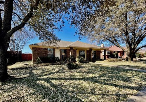 1618 Autumn Breeze Ln, Lewisville, TX 75077-2428