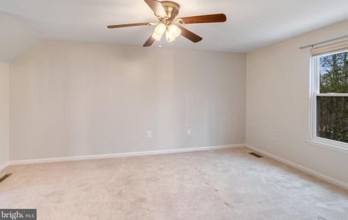 5483 Rector Dr, Woodbridge VA  22193-3703 exterior