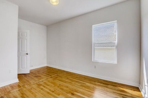 1101 72nd St, Milwaukee WI  53214-3119 exterior