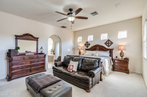 976 Josephine Saddle Pl, Green Valley AZ 85614-6302 exterior