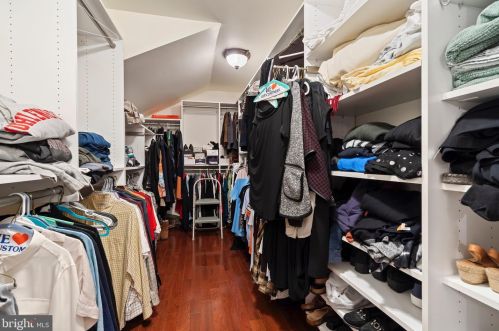 288 Huntsman Ln, Blue Bell PA  19422-2818 exterior