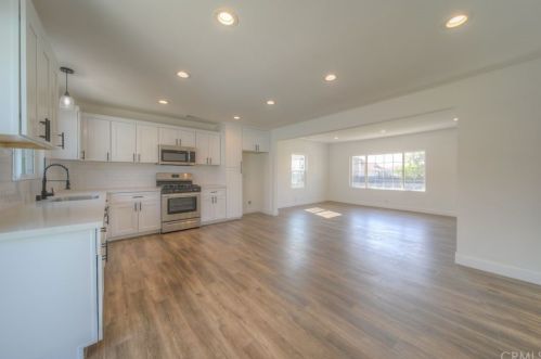 540 Victoria St, Rialto CA  92376-5231 exterior