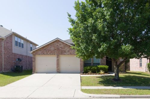1824 Heron Dr, Aubrey, TX 76227-8514