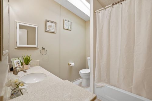 2128 Hacienda Ln, Modesto CA  95350-0207 exterior