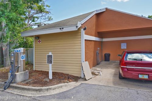 225 Tropical Trl, Merritt Island FL  32952-4836 exterior