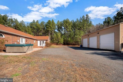 34156 Indiantown Rd, Locust Grove VA  22508-2221 exterior