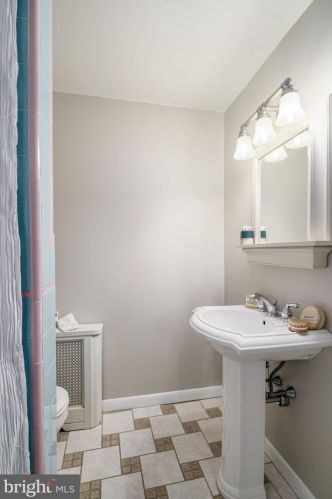 100 Park Blvd, Camden NJ  08103-2757 exterior