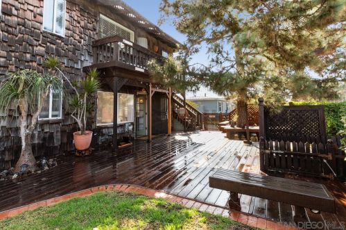 4273 Dawes St, San Diego CA 92109-1230 exterior