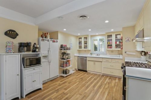 2321 Southridge Dr, Modesto CA  95350-0119 exterior