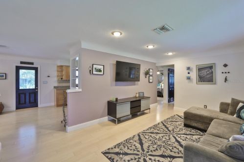 4401 16th Ave, Saint Petersburg, FL 33711-2619
