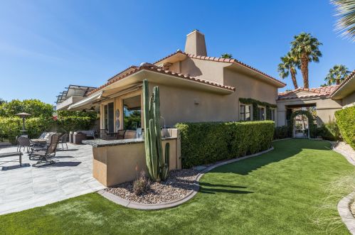 187 Kavenish Dr, Rancho Mirage CA  92270-3244 exterior