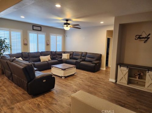 12548 Mesa St, Victorville CA  92392-4808 exterior