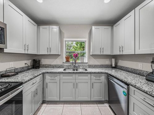 1627 Holly Rd, Lakeland FL  33801-2210 exterior