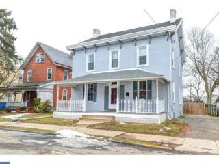 36 4th St, Oxford, PA 19363-0015
