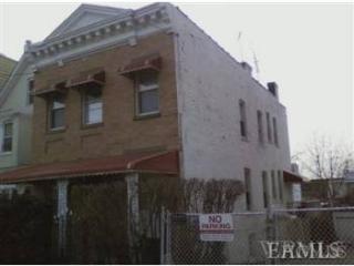 1663 Holland Ave, Bronx, NY 10462-3928