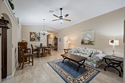 1390 9 Pl, Vero Beach FL 32960-2122 exterior