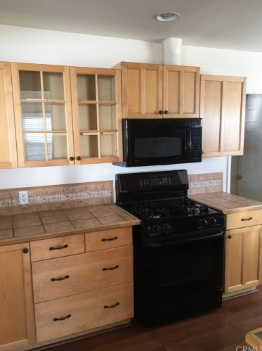 15202 Fonthill Ave, Lawndale, CA 90260-2435