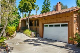 321 Cedar Rd, Vista, CA 92083-5122