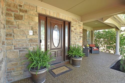 2426 Ashton Ct, Cincinnati, OH 45244-4904