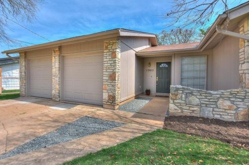 1905 Thornton Ln, Georgetown TX  78628-3442 exterior
