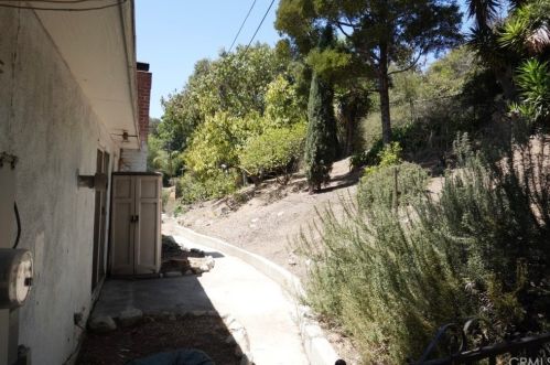 2006 Maycrest Ave, South Pasadena CA  91030-4209 exterior