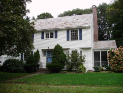 89 Evelyn Rd, Newton, MA 02468-1020