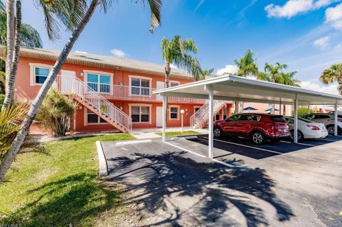 4550 5th Pl, Cape Coral, FL 33914-6430