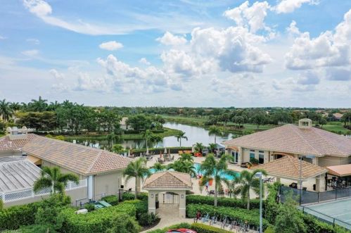 23590 Copperleaf Blvd, Bonita Springs FL 34135-8162 exterior