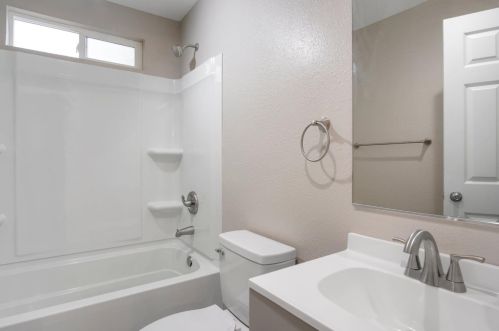 13275 Marshall St, Le Grand CA  95333-9762 exterior