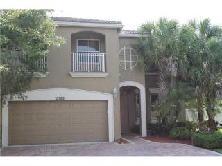 15788 49th Ct, Hollywood, FL 33027-4936