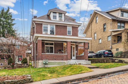 1425 La Salle Ave, Pittsburgh, PA 15216-2164