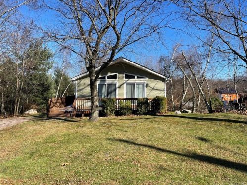 30 Straight Path, Rock Hill, NY 12775-6532