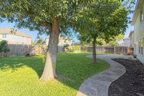 1444 Newbury St, Georgetown TX  78626-7616 exterior