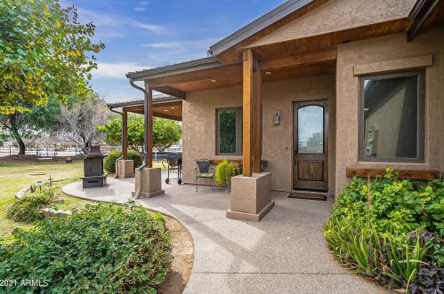 39170 Kennedy Dr, San Tan Valley, AZ 85140-9867