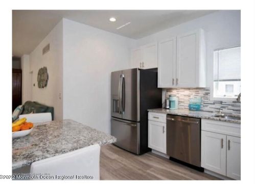 1016 5th Ave, Tinton Falls, NJ 07712-5015