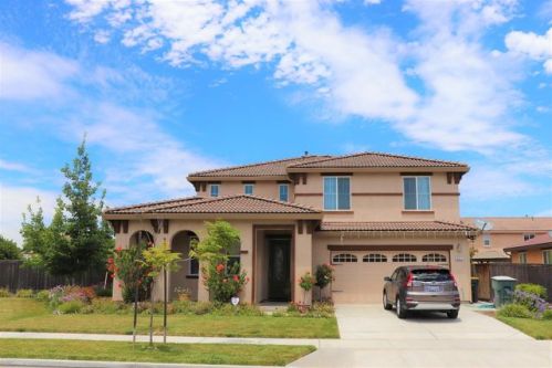 691 Town Sq, Lathrop, CA 95330-9391