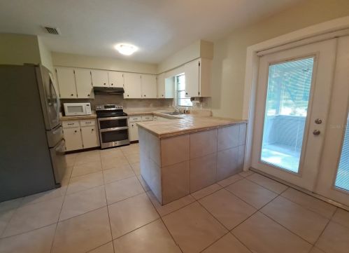 1377 Spring Garden Ranch Rd, De Leon Springs, FL 32130-4210