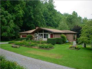 1172 Fisher Creek Rd, Sylva, NC 28779-7730