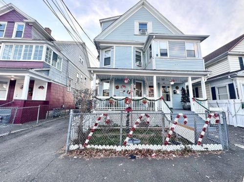 565 Carroll Ave, Bridgeport, CT 06607-1413