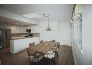 224 Ridgebury Rd, Ridgefield, CT 06877-1415