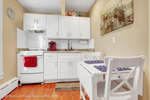 54 5th St, Monmouth Hills NJ  07732-1635 exterior